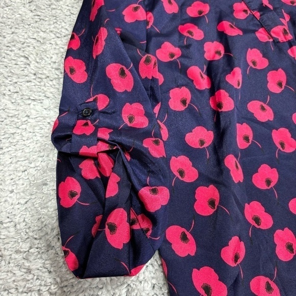 41 Hawthorn Blouse Womens Medium Floral Vneck Roll Tab Sleeves Flowers Classic - Picture 3 of 4
